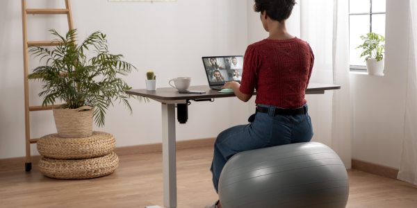 working-from-home-ergonomic-workstation